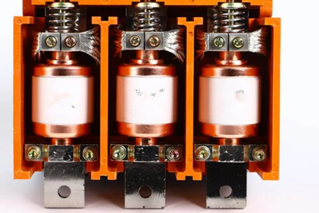 高壓真空開關(guān)管出現(xiàn)黃斑，這幾點原因需掌握！