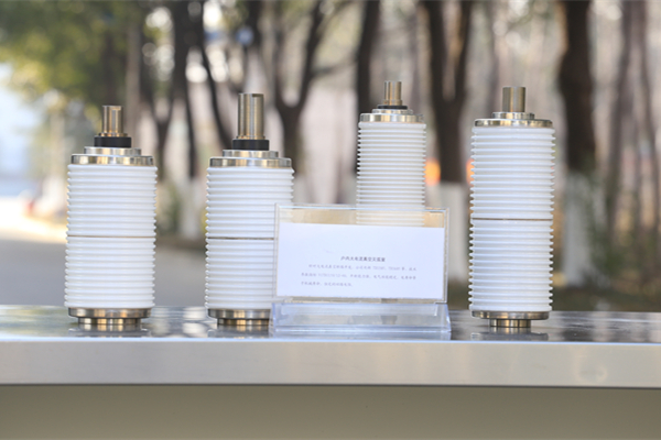 真空開(kāi)關(guān)管絕緣外殼采用玻璃材料，優(yōu)勢(shì)多多！